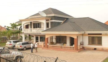 Property for rent close to the UN base in Entebbe