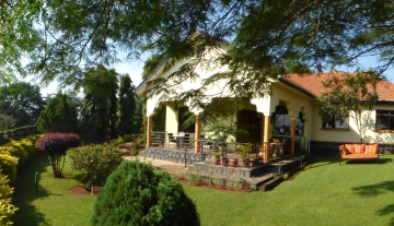 5-Bedroom Unfurnished House for Rent in Nakiwogo, Entebbe