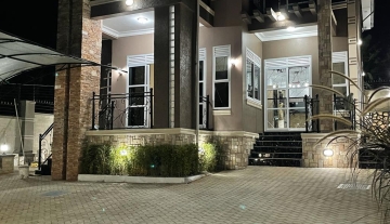 Double Storied Mansion for Sale in Arkright City